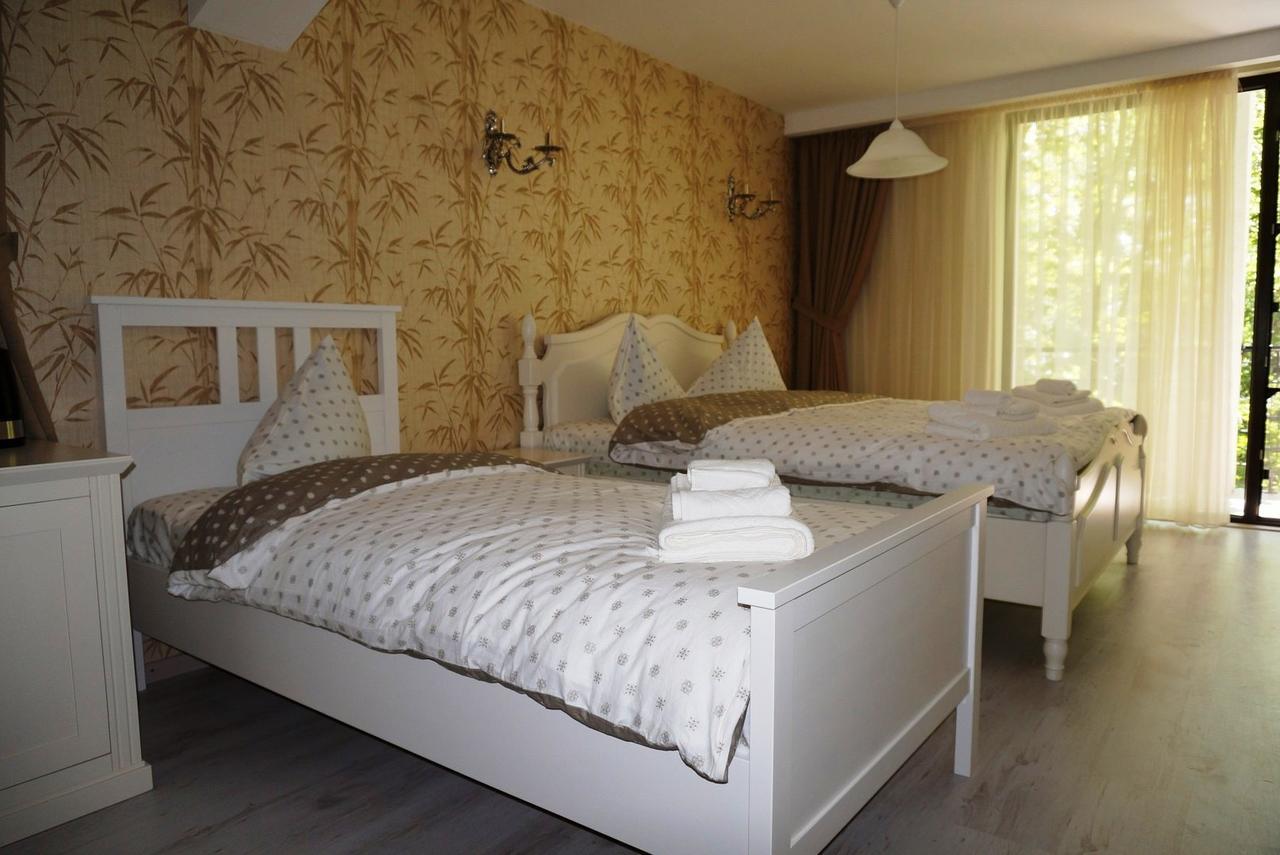 Romantic Boutique Focşani Esterno foto