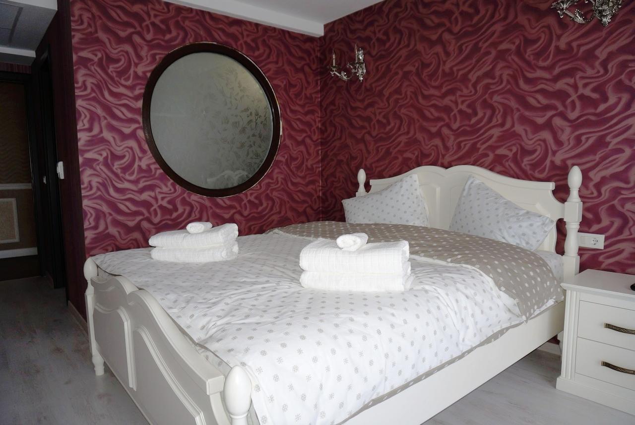 Romantic Boutique Focşani Esterno foto