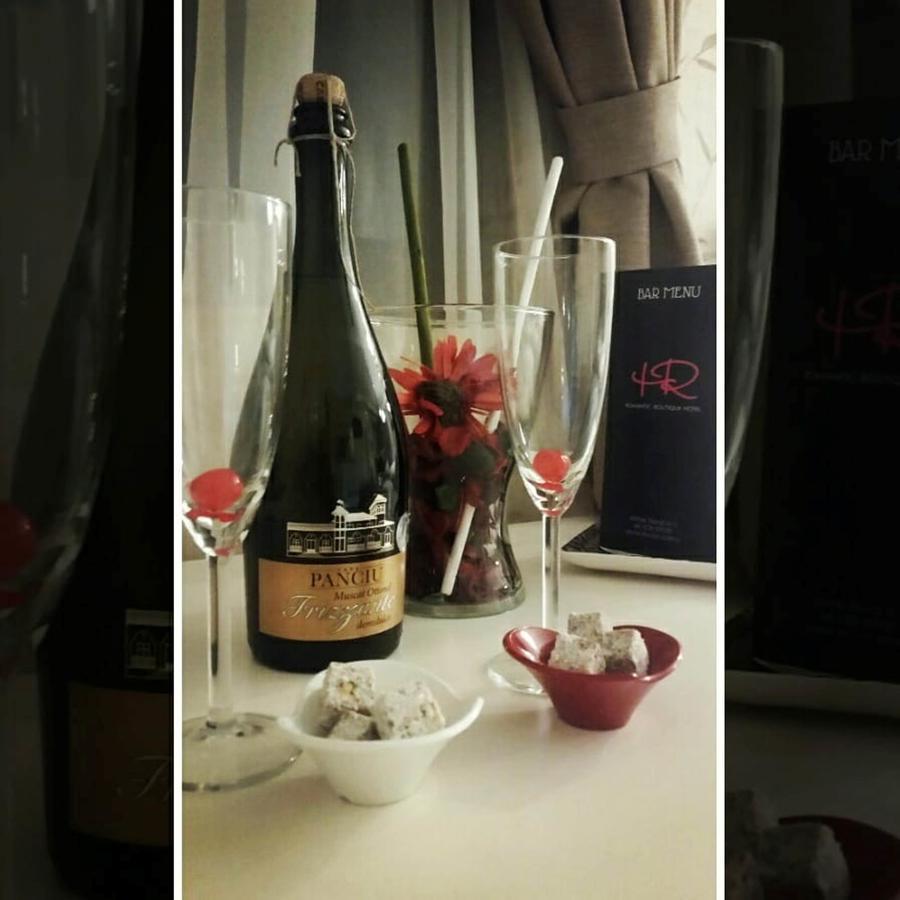 Romantic Boutique Focşani Esterno foto
